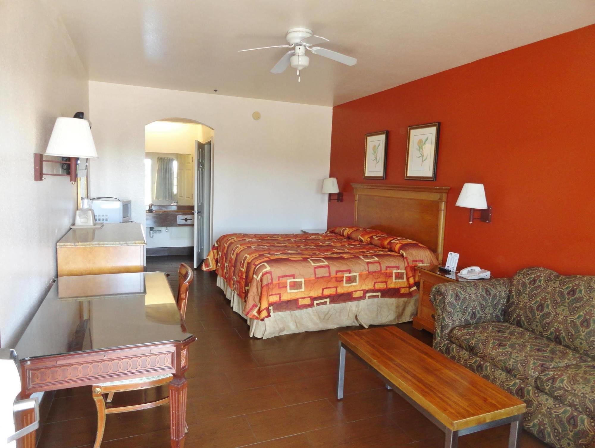 Americas Best Value Inn - Brownsville Exterior photo