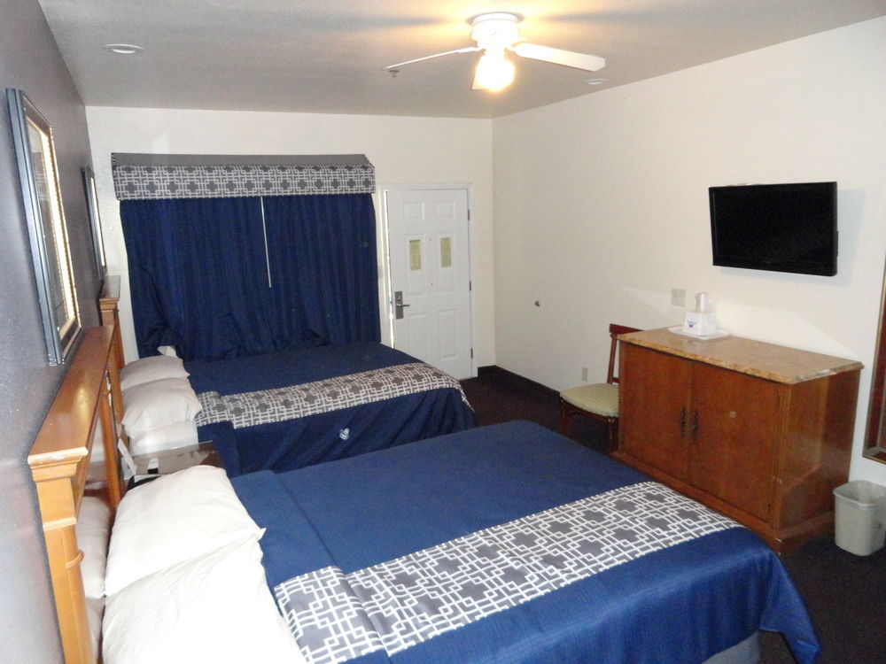 Americas Best Value Inn - Brownsville Exterior photo